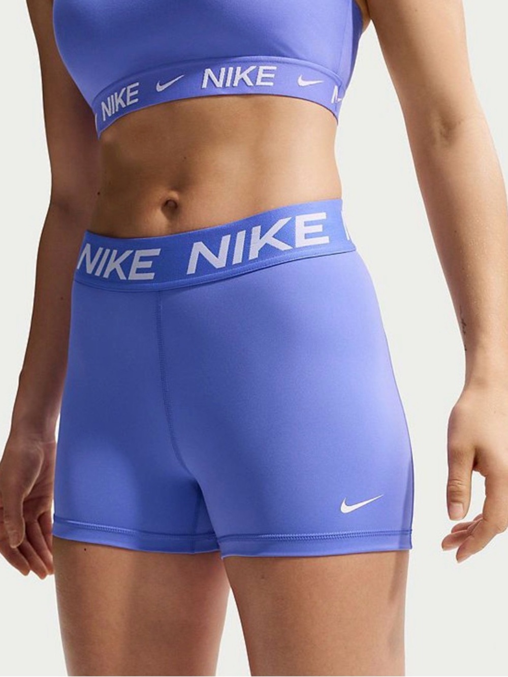 Nike Women’s Victory Mid-Rise 3-Inch Shorts-Sapphire  Size Large
NWT